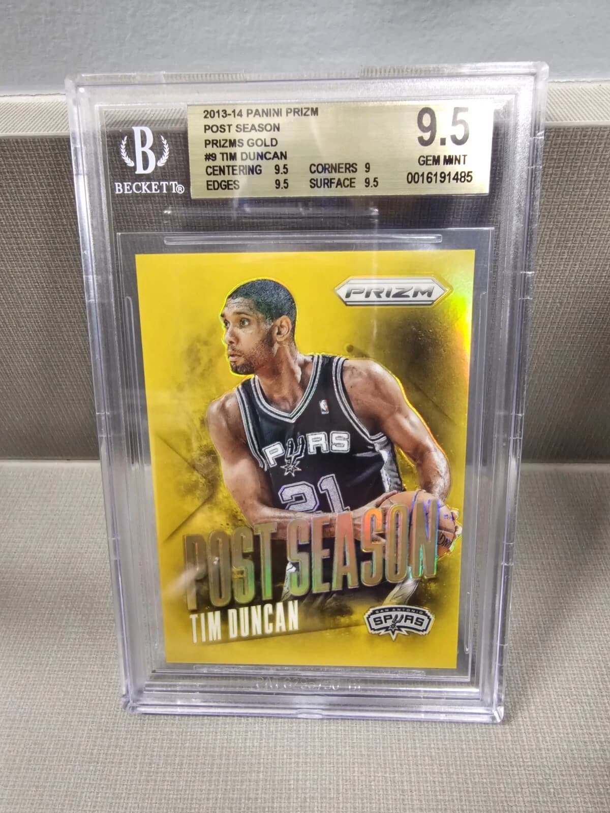 2013-14 Panini Prizm Post Season Gold Tim Duncan #9 clean example scan
