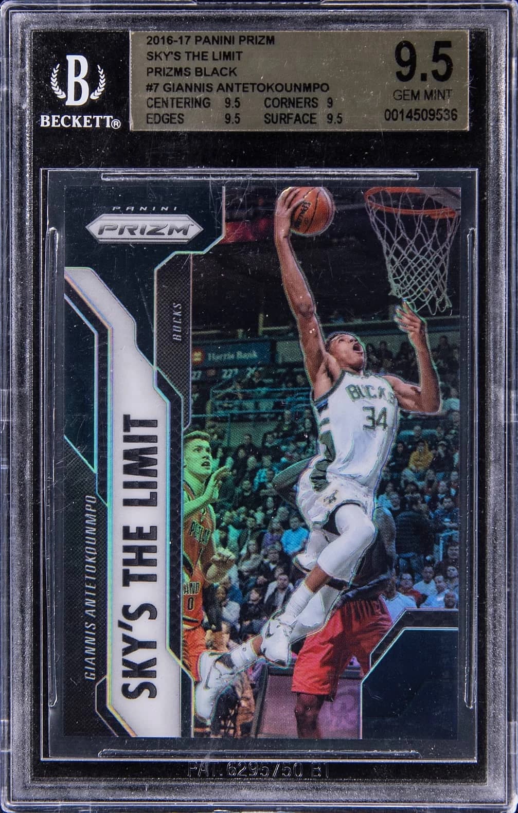 2016-17 Panini Prizm Sky's the Limit Black Prizm Giannis Antetokounmpo #7 clean example scan