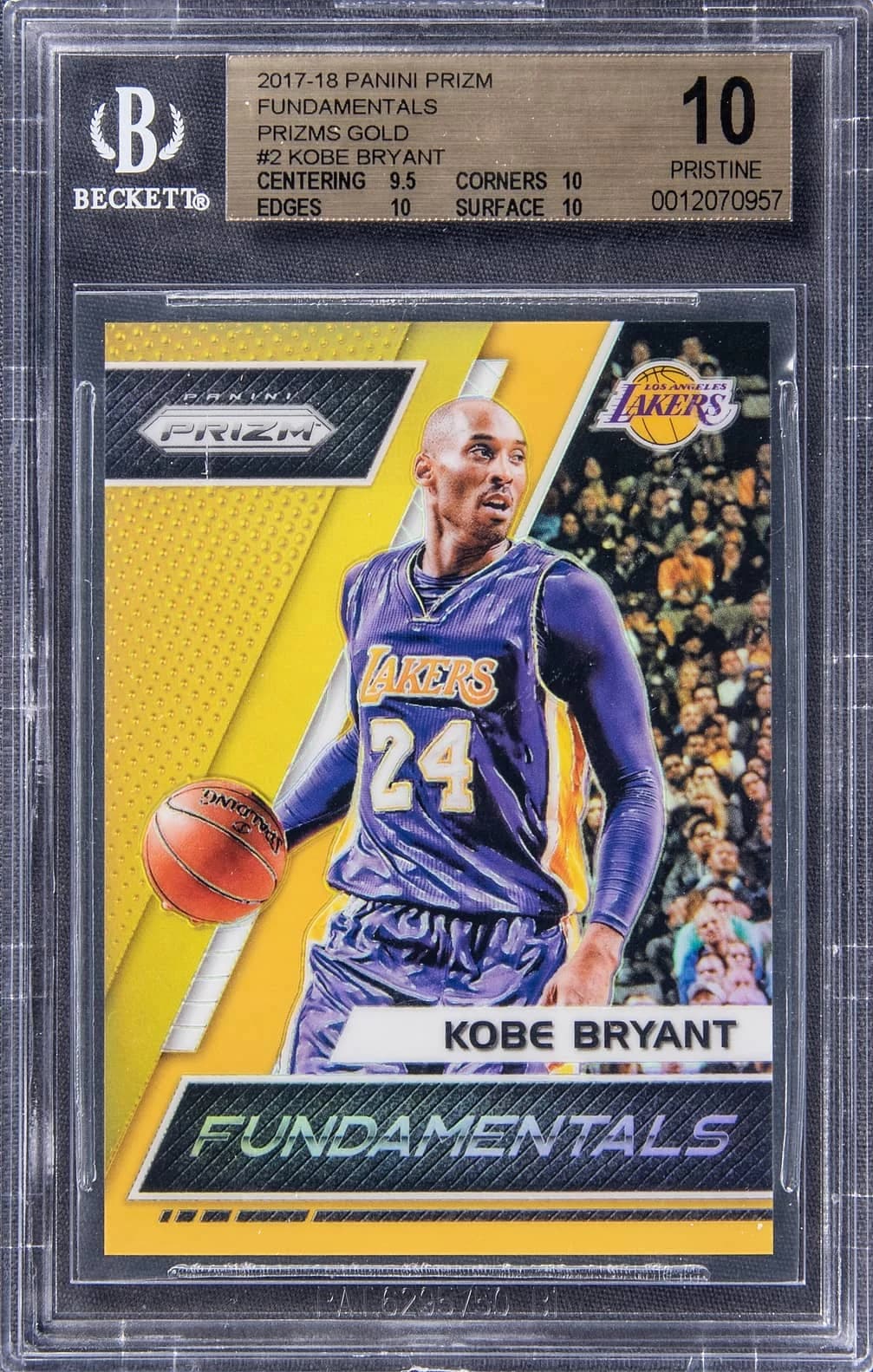 2017-18 Panini Prizm Fundamentals Gold Prizms Kobe Bryant #2 clean example scan