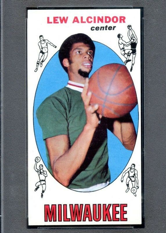Kareem Abdul-Jabbar 1969-70 Topps Lew Alcindor Rookie #25 basketball card