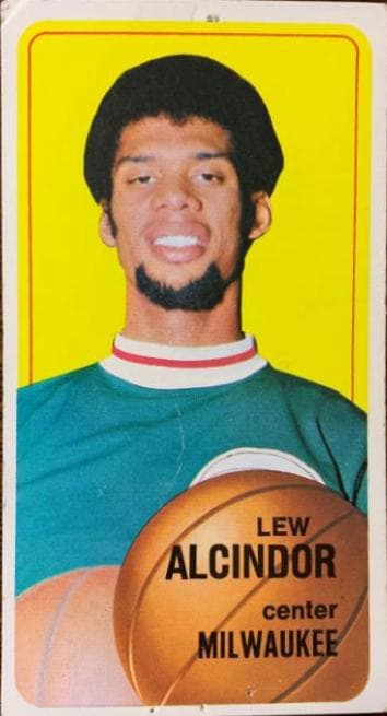 Kareem Abdul-Jabbar 1970-71 Topps Lew Alcindor #75 basketball card