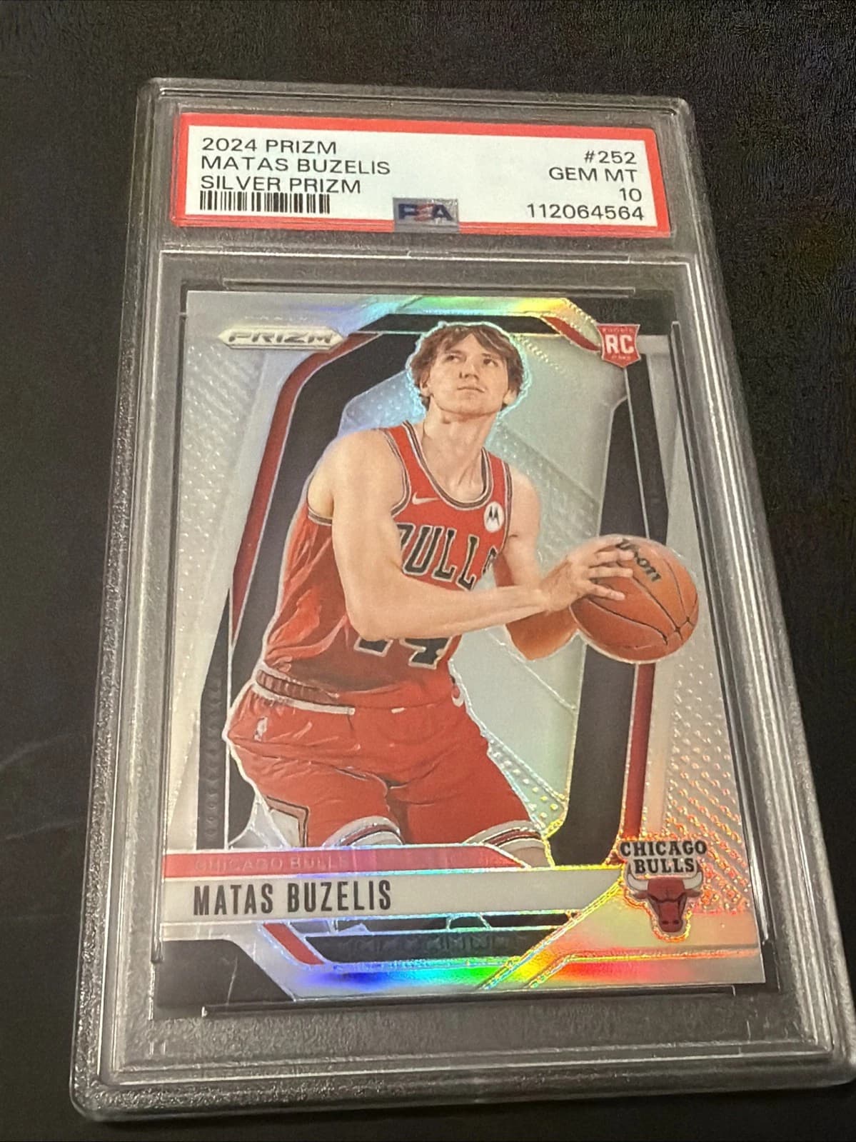 Matas Buzelis 2024-25 Panini Prizm Matas Buzelis Silver Prizm Rookie basketball card